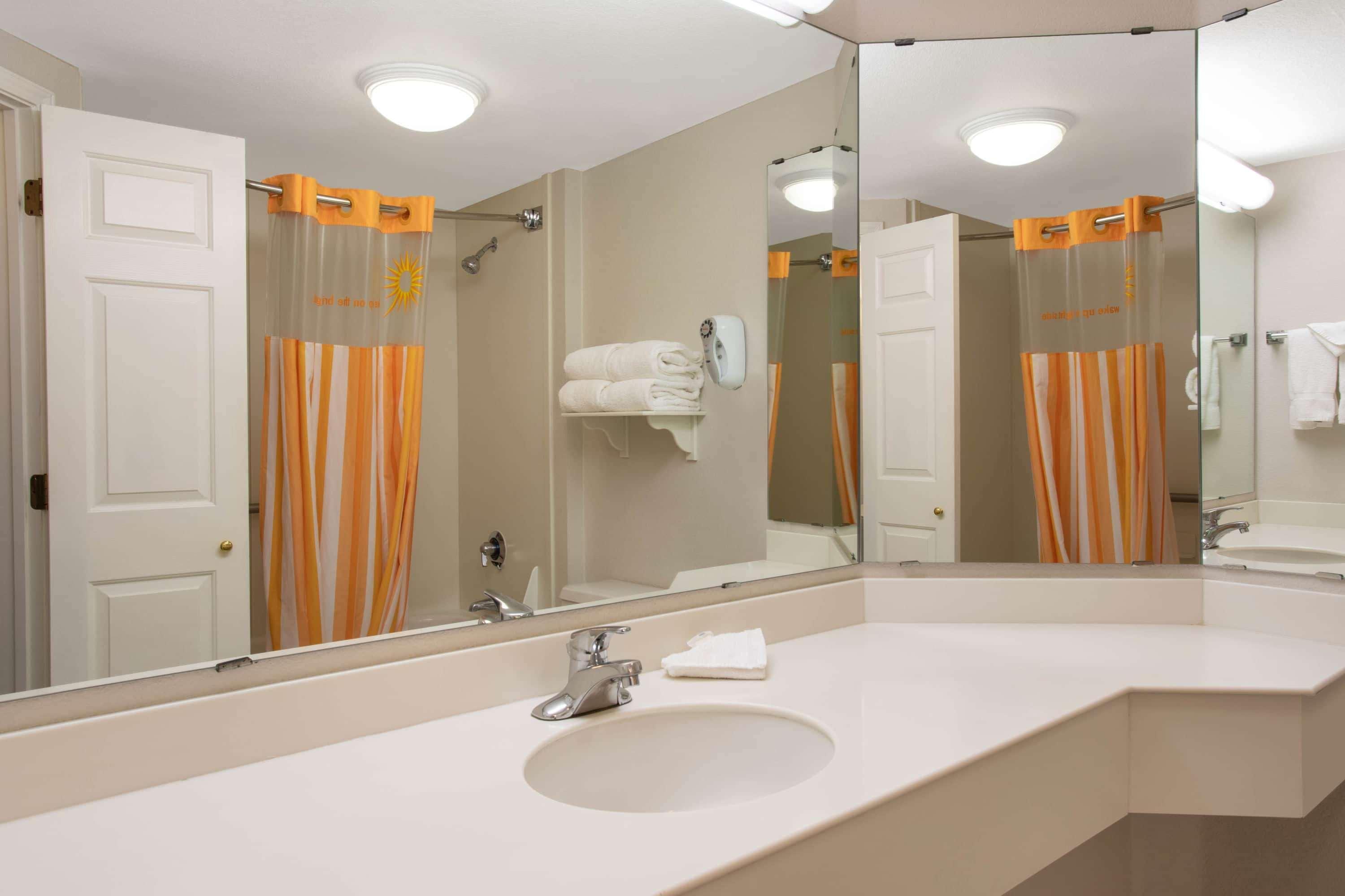 La Quinta By Wyndham Denver Southwest Lakewood Exterior photo